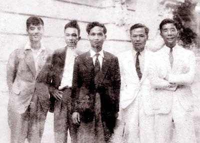 August Revolution marked a milestone in Vietnamese poetry - ảnh 1